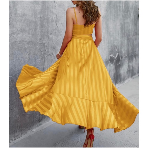 Luxe Yellow Stripe Crop Top Maxi Skirt Set - Picture 3 of 4